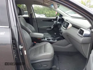 2016 Kia Sorento EX with VIN 5XYPHDA5XGG159251, listed as a IAAI auction lot 42414315 with 132,051 mi miles and . Bid and sale history available at DreamBid. Image 5.
