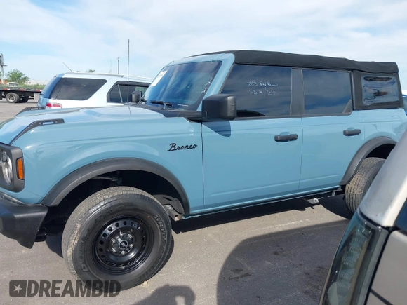2023 Ford Bronco с VIN 1FMDE5BH2PLA98570, выставлен на аукционе IAAI как лот 42322165 с пробегом 10 266 миль миль и . История ставок и продаж доступна на DreamBid. Изображение 14.