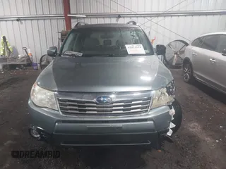 2010 Subaru Forester 2.5X Limited with VIN JF2SH6DC2AH901853, listed as a IAAI auction lot 42021610 with 159,385 mi miles. Bid and sale history available at carsss.com. Image 12.