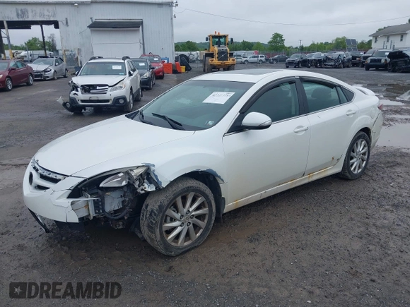 2011 Mazda 6 i Touring z VIN 1YVHZ8CH3B5M16942, wystawiony jako IAAI lot #42348573 z przebiegiem 240 098 mil mil oraz . Historia ofert i sprzedaży dostępna na DreamBid. Obrazek 2.