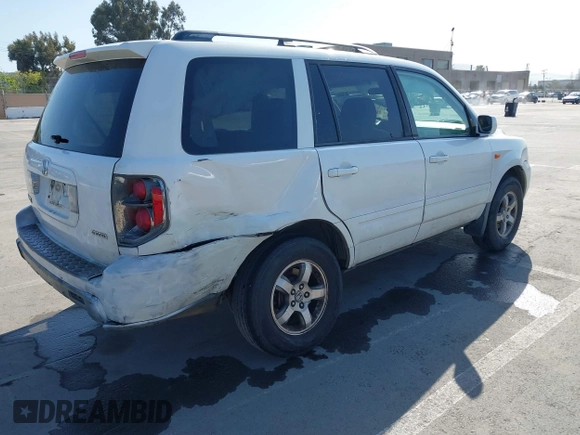 2006 Honda Pilot EX-L with VIN 2HKYF18746H517810, listed as a IAAI auction lot 41990178 with 184,679 mi miles and . Bid and sale history available at DreamBid. Image 4.