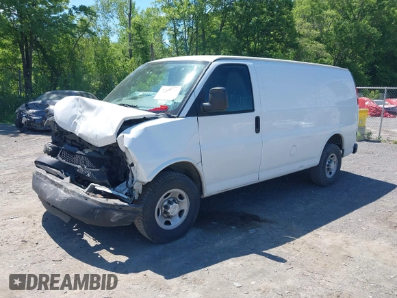 2014 Chevrolet Express Cargo Van with VIN 1GCWGFCA2E1210307, listed as a IAAI auction lot 39559260 with 213,814 mi miles. Bid and sale history available at carsss.com. Image 17.