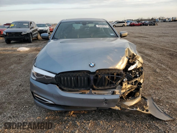 2018 BMW 5 Series 530e xDrive with VIN WBAJB1C57JG624122, listed as a Copart auction lot 45330575 with 54,378 mi miles and Salvage Title. Bid and sale history available at carsss.com. Image 5.