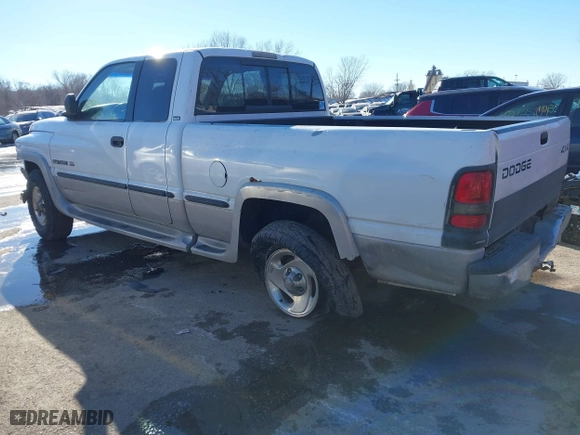 1998 Dodge Ram 1500 with VIN 3B7HF13Z2WG130254, listed as a IAAI auction lot 41323066 with 204,006 mi miles. Bid and sale history available at carsss.com. Image 3.