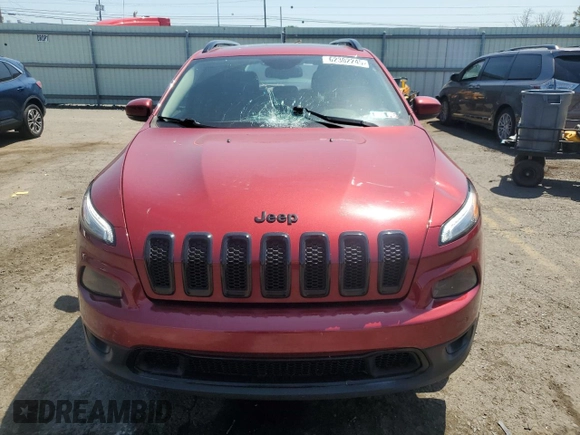 2017 Jeep Cherokee High Altitude with VIN 1C4PJMDS8HW504500, listed as a Copart auction lot 62302245 with 83,755 mi miles and Salvage title. Bid and sale history available at DreamBid. Image 5.