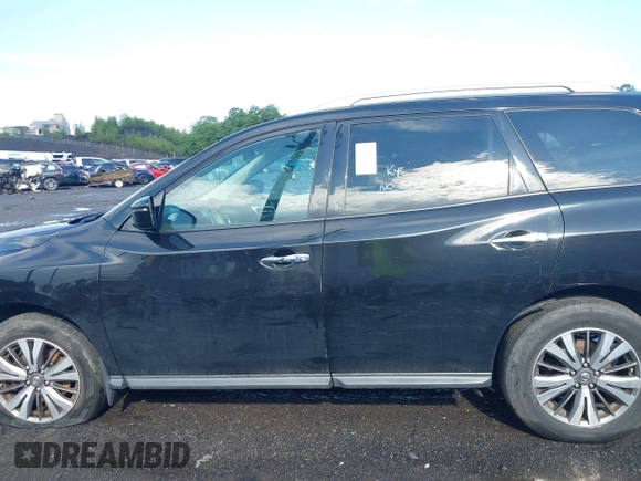 2017 Nissan Pathfinder Platinum with VIN 5N1DR2MM7HC639367, listed as a IAAI auction lot 42731415 with 89,673 mi miles and . Bid and sale history available at DreamBid. Image 14.
