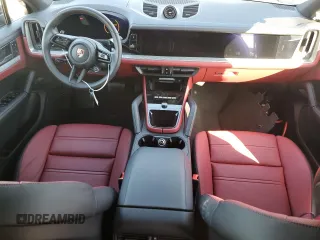 2024 Porsche Cayenne z VIN WP1BA2AY5RDA55876, wystawiony jako Copart lot #82519034 z przebiegiem 354 mil mil oraz Szkoda całkowita • Salvage title. Historia ofert i sprzedaży dostępna na DreamBid. Obrazek 8.