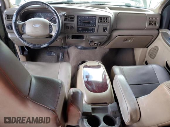 2003 Ford Excursion z VIN 1FMNU44FX3EA92379, wystawiony jako Copart lot #53122515 z przebiegiem 197 749 mil mil oraz Szkoda całkowita • Salvage title. Historia ofert i sprzedaży dostępna na DreamBid. Obrazek 8.