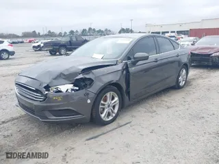 2018 Ford Fusion SE with VIN 3FA6P0HD5JR200165, listed as a IAAI auction lot 41492890 with 90,312 mi miles. Bid and sale history available at carsss.com. Image 2.