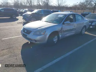 2004 Nissan Altima S with VIN 1N4AL11DX4C147777, listed as a IAAI auction lot 41646134 with 124,023 mi miles. Bid and sale history available at carsss.com. Image 17.