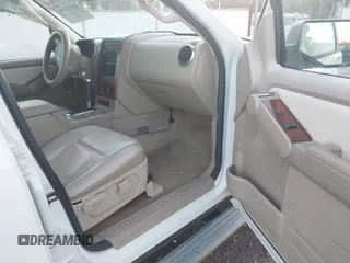 2010 Ford Explorer Eddie Bauer with VIN 1FMEU7EE0AUA56016, listed as a IAAI auction lot 41172194 with 144,672 mi miles. Bid and sale history available at carsss.com. Image 5.