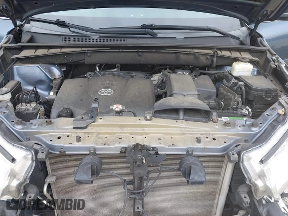 2018 Toyota Highlander SE z VIN 5TDJZRFHXJS879100, wystawiony jako IAAI lot #42461433 z przebiegiem 118 286 mil mil oraz . Historia ofert i sprzedaży dostępna na DreamBid. Obrazek 10.