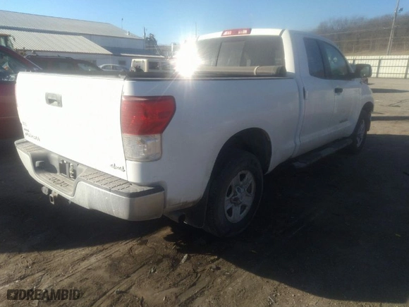 2012 Toyota Tundra 4WD Truck with VIN 5TFUM5F19CX033108, listed as a IAAI auction lot 41348193 with NaN miles. Bid and sale history available at carsss.com. Image 4.