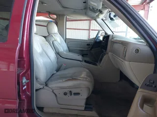 2005 Chevrolet Tahoe Z71 with VIN 1GNEK13T45R194201, listed as a IAAI auction lot 41390805 with 248,787 mi miles. Bid and sale history available at carsss.com. Image 5.