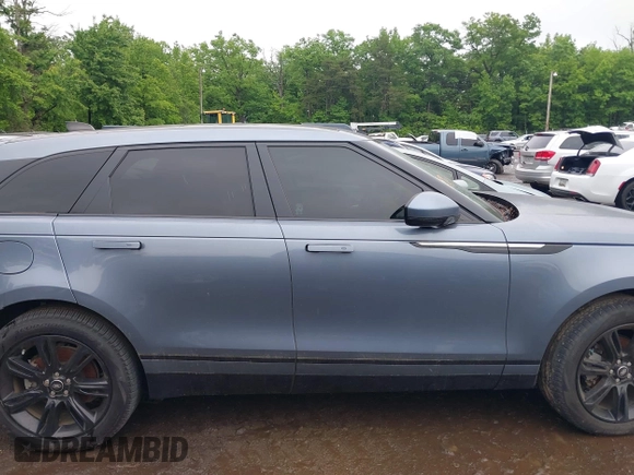 2020 Land Rover Range Rover Velar S with VIN SALYB2EXXLA275509, listed as a IAAI auction lot 39166336 with 37,375 mi miles and . Bid and sale history available at DreamBid. Image 12.