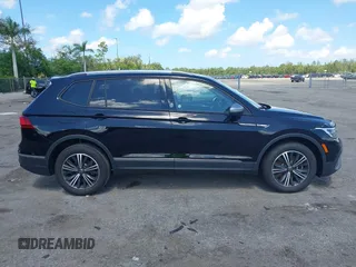 2024 Volkswagen Tiguan Wolfsburg Edition с VIN 3VV6B7AX7RM213144, выставлен на аукционе IAAI как лот 42523305 с пробегом 3 940 миль миль и . История ставок и продаж доступна на DreamBid. Изображение 13.