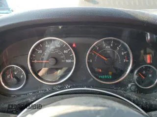 2013 Jeep Wrangler Unlimited Sport z VIN 1C4HJWDG9DL581643, wystawiony jako Copart lot #60775805 z przebiegiem 148 959 mil mil oraz Czysty tytuł • Clean title. Historia ofert i sprzedaży dostępna na DreamBid. Obrazek 9.