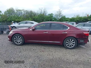 2007 Lexus LS 460 with VIN JTHBL46F775003346, listed as a IAAI auction lot 42170792 with 98,626 mi miles. Bid and sale history available at carsss.com. Image 15.