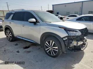 2023 Nissan Pathfinder Platinum z VIN 5N1DR3DH9PC208004, wystawiony jako Copart lot #56542225 z przebiegiem 31 444 mil mil oraz Szkoda całkowita • Salvage title. Historia ofert i sprzedaży dostępna na DreamBid. Obrazek 4.