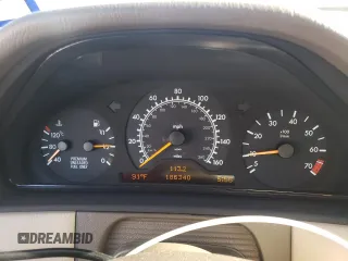 1996 Mercedes-Benz E-Class with VIN WDBJF55F7TJ022765, listed as a Copart auction lot 70577504 with 186,340 mi miles and Salvage Title. Bid and sale history available at carsss.com. Image 9.