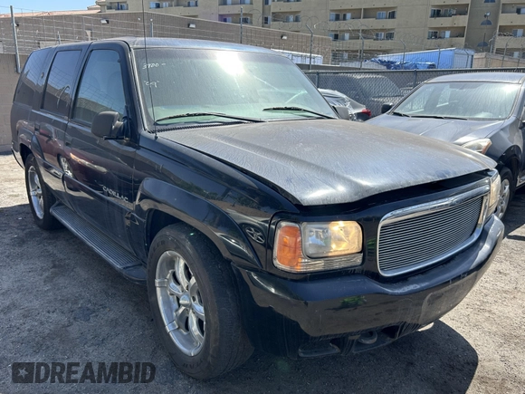 1999 Cadillac Escalade с VIN 1GYEK13R7XR408723, выставлен на аукционе IAAI как лот 42440305 с пробегом 173 754 миль миль и . История ставок и продаж доступна на DreamBid. Изображение 1.