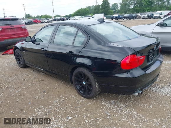 2011 BMW 3 Series 328i xDrive with VIN WBAPK5G54BNN25962, listed as a IAAI auction lot 42710304 with 112,886 mi miles and . Bid and sale history available at DreamBid. Image 3.