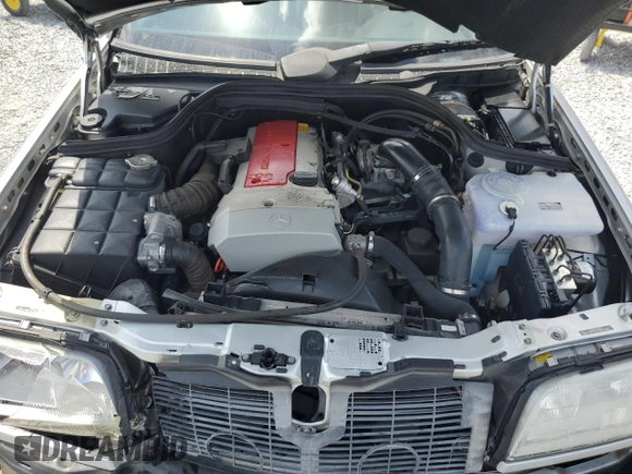 2000 Mercedes-Benz C 230 Kompressor with VIN WDBHA24G1YA833250, listed as a Copart auction lot 55699635 with 75,805 mi miles and Salvage Title. Bid and sale history available at DreamBid. Image 11.