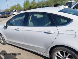 2019 Ford Fusion SE with VIN 3FA6P0HD6KR265995, listed as a IAAI auction lot 42097079 with 112,713 mi miles. Bid and sale history available at carsss.com. Image 13.