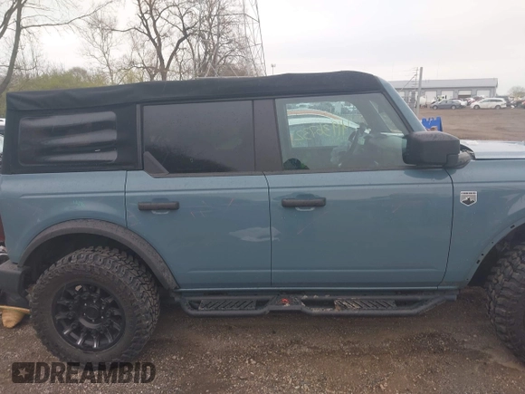 2022 Ford Bronco with VIN 1FMDE5BH1NLB25626, listed as a IAAI auction lot 41936732 with 50,963 mi miles and . Bid and sale history available at DreamBid. Image 13.