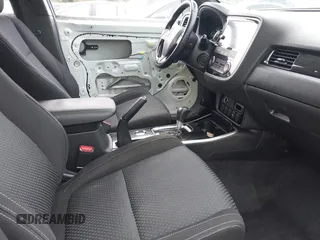 2018 Mitsubishi Outlander SE with VIN JA4AD3A39JZ019334, listed as a IAAI auction lot 41442138 with 154,978 mi miles and . Bid and sale history available at DreamBid. Image 5.