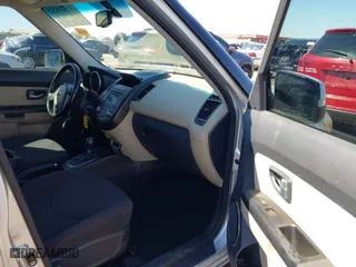 2013 Kia Soul + with VIN KNDJT2A63D7547738, listed as a IAAI auction lot 41877430 with 133,596 mi miles. Bid and sale history available at carsss.com. Image 5.