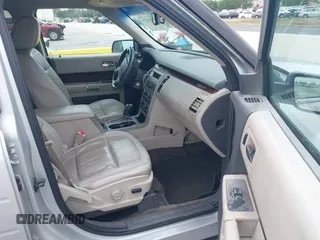 2010 Ford Flex SEL z VIN 2FMGK5CC6ABA82100, wystawiony jako IAAI lot #41960218 z przebiegiem 198 328 mil mil oraz . Historia ofert i sprzedaży dostępna na DreamBid. Obrazek 5.