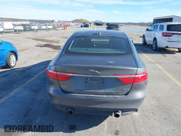 2016 Jaguar XF 35t Premium with VIN SAJBD4BVXGCY14096, listed as a IAAI auction lot 41354580 with 98,748 mi miles. Bid and sale history available at carsss.com. Image 13.
