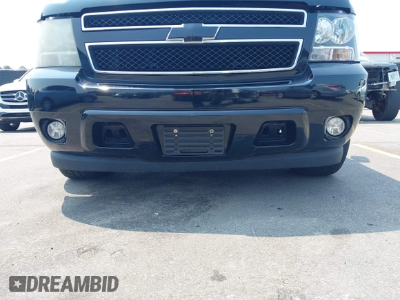 2007 Chevrolet Tahoe LTZ with VIN 1GNFC13007R111180, listed as a IAAI auction lot 42381749 with 126,472 mi miles and . Bid and sale history available at DreamBid. Image 6.