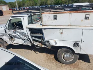 1997 Ford F-250 с VIN 3FTHF25H3VMA51461, выставлен на аукционе IAAI как лот 41953540 с пробегом 270 701 миль миль и . История ставок и продаж доступна на DreamBid. Изображение 13.