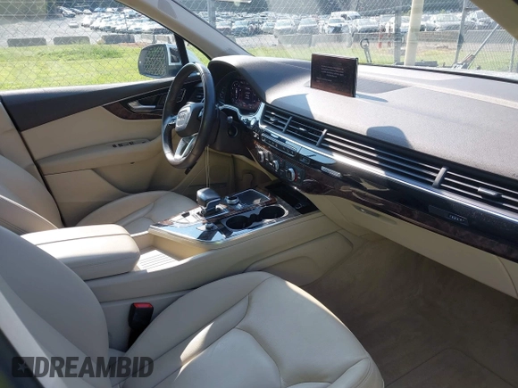 2017 Audi Q7 Premium Plus z VIN WA1LAAF74HD023137, wystawiony jako IAAI lot #42589949 z przebiegiem 75 860 mil mil oraz . Historia ofert i sprzedaży dostępna na DreamBid. Obrazek 5.