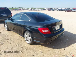 2013 Mercedes-Benz C 250 with VIN WDDGJ4HB4DF976588, listed as a IAAI auction lot 42339669 with 130,445 mi miles and . Bid and sale history available at DreamBid. Image 3.