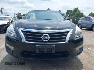 2013 Nissan Altima SV z VIN 1N4AL3APXDC276382, wystawiony jako IAAI lot #42276628 z przebiegiem 260 839 mil mil oraz . Historia ofert i sprzedaży dostępna na DreamBid. Obrazek 6.