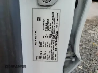 2023 Tesla Model 3 z VIN 5YJ3E1EA4PF607259, wystawiony jako Copart lot #54189935 z przebiegiem 29 951 mil mil oraz Szkoda całkowita • Salvage title. Historia ofert i sprzedaży dostępna na DreamBid. Obrazek 13.