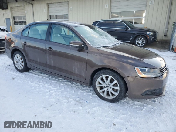 2011 Volkswagen Jetta Sedan SE with VIN 3VWDX7AJXBM339004, listed as a Copart auction lot 86895374 with 146,953 mi miles and Salvage Title. Bid and sale history available at carsss.com. Image 4.
