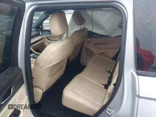 2024 Jeep Grand Cherokee с VIN 1C4RJYB69RC117334, выставлен на аукционе IAAI как лот 42443860 с пробегом 31 535 миль миль и . История ставок и продаж доступна на DreamBid. Изображение 8.