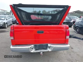 1998 Dodge Dakota SLT with VIN 1B7GL22Y6WS507115, listed as a IAAI auction lot 37654303 with 175,038 mi miles and . Bid and sale history available at carsss.com. Image 16.