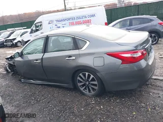 2017 Nissan Altima 2.5 SR with VIN 1N4AL3AP7HC254930, listed as a IAAI auction lot 38127464 with 85,875 mi miles. Bid and sale history available at carsss.com. Image 14.