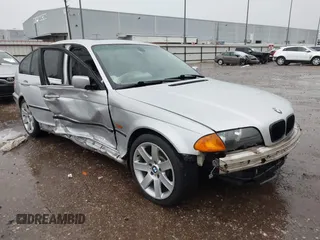 2000 BMW 3 Series 328i with VIN WBAAM533XYEJ40578, listed as a IAAI auction lot 42497924 with Not provided miles and . Bid and sale history available at DreamBid. Image 1.
