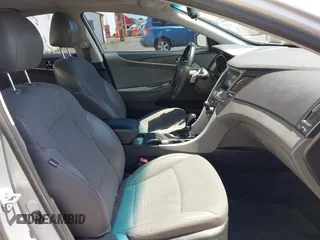2012 Hyundai Sonata Limited z VIN 5NPEC4AC5CH370901, wystawiony jako IAAI lot #42369650 z przebiegiem 210 863 mil mil oraz . Historia ofert i sprzedaży dostępna na DreamBid. Obrazek 5.