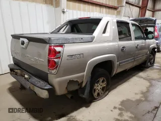 2006 Chevrolet Avalanche Z71 with VIN 3GNEK12Z96G199532, listed as a Copart auction lot 60305134 with 221,409 mi miles and Non Repairable. Bid and sale history available at carsss.com. Image 3.