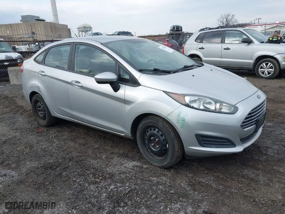 2015 Ford Fiesta S with VIN 3FADP4AJ5FM125857, listed as a IAAI auction lot 41704494 with 73,151 mi miles. Bid and sale history available at carsss.com. Image 1.