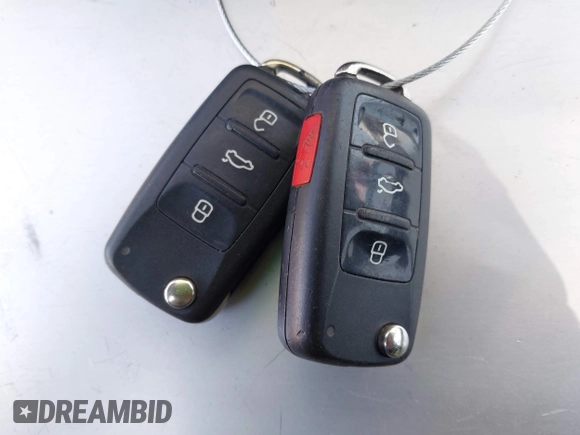 2013 Volkswagen Jetta TDI w/Sunroof & Nav с VIN 3VWPL7AJ1DM602282, выставлен на аукционе IAAI как лот 42499935 с пробегом 120 976 миль миль и . История ставок и продаж доступна на DreamBid. Изображение 11.