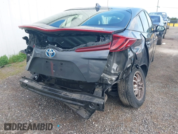 2017 Toyota Prius Plus z VIN JTDKARFP8H3054476, wystawiony jako IAAI lot #41914158 z przebiegiem 146 902 mil mil oraz . Historia ofert i sprzedaży dostępna na DreamBid. Obrazek 6.