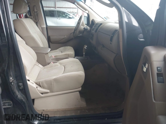 2006 Nissan Frontier SE z VIN 1N6AD07W06C420090, wystawiony jako IAAI lot #41999474 z przebiegiem 112 400 mil mil oraz . Historia ofert i sprzedaży dostępna na DreamBid. Obrazek 5.